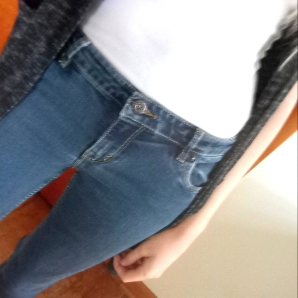 Levi Mid Rise Medium Dark Wash Skinny Jeans 14 Regular - Picture 4 of 13